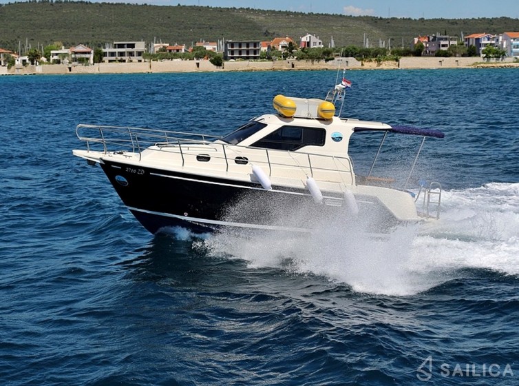 Vektor 950 - Yacht Charter Sailica