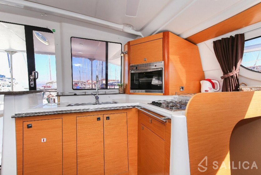 Lipari 41 - Yacht Charter Sailica