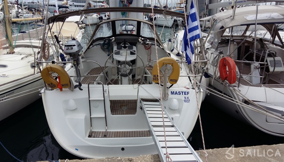 Sun Odyssey 35 - Yacht Charter Sailica