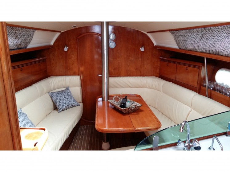Sun Odyssey 35 - Yacht Charter Sailica