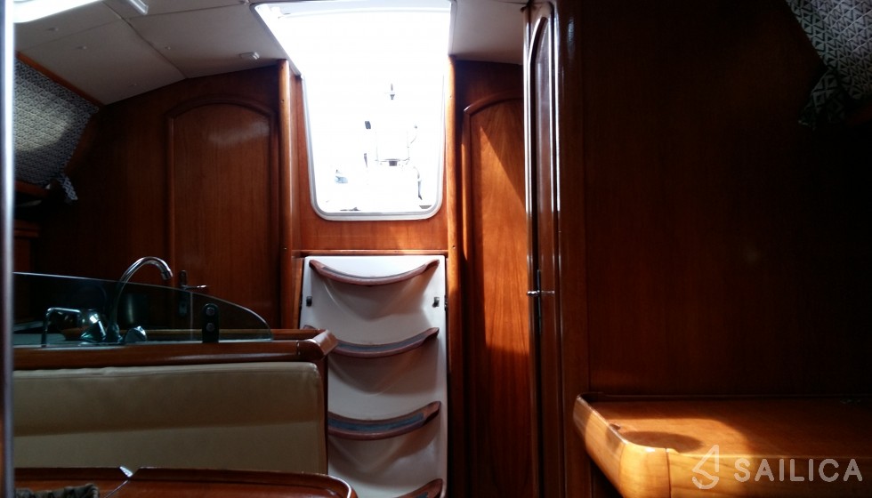Sun Odyssey 35 - Yacht Charter Sailica