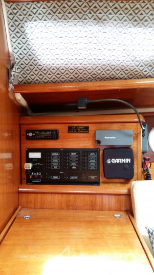 Sun Odyssey 35 - Yacht Charter Sailica