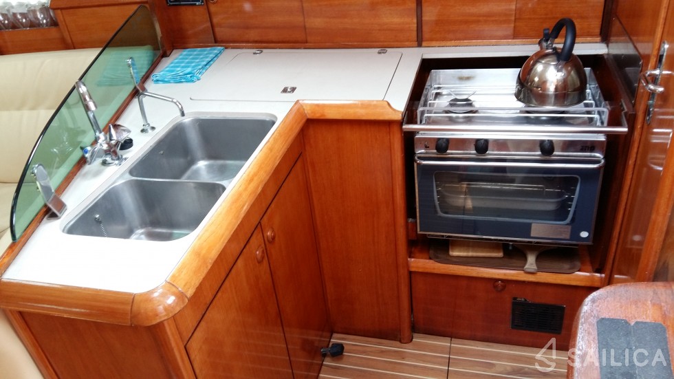 Sun Odyssey 35 - Yacht Charter Sailica