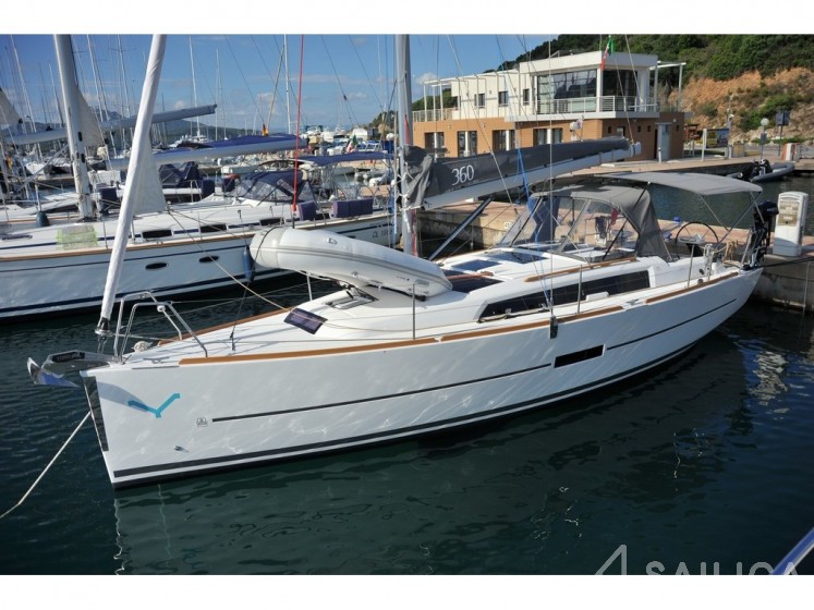 Dufour 360 GL - Yacht Charter Sailica