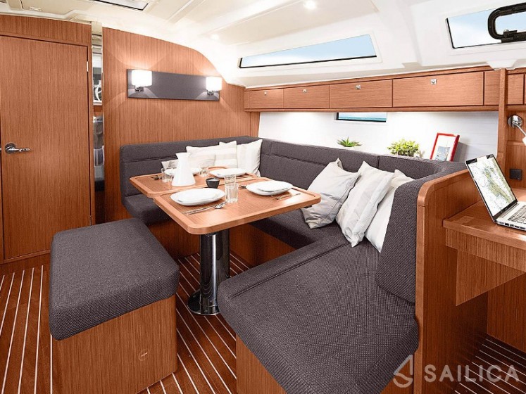 Bavaria 41 Cruiser - Yacht Charter Sailica
