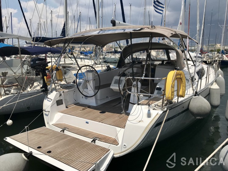 Bavaria 41 Cruiser - Yacht Charter Sailica