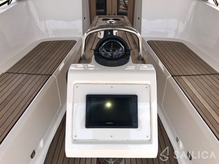Bavaria 41 Cruiser - Yacht Charter Sailica