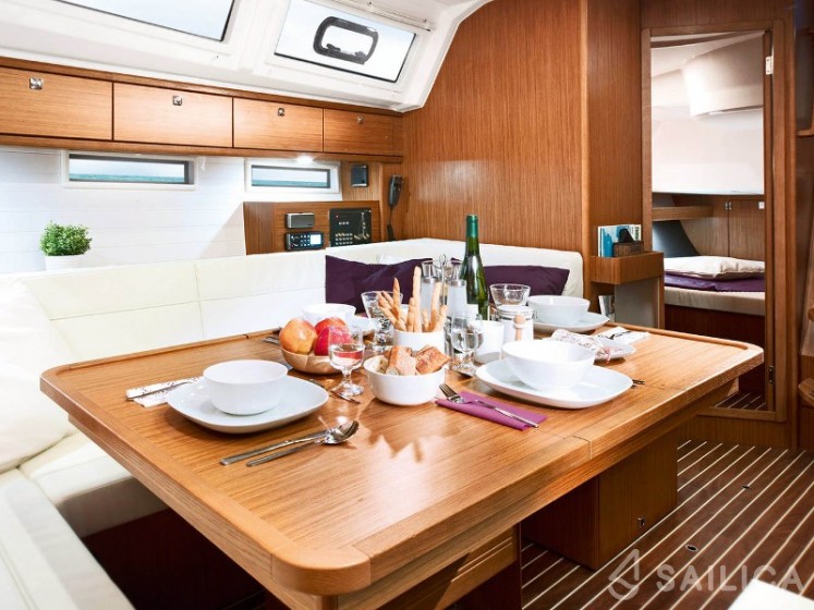 Bavaria 46 Cruiser - Yacht Charter Sailica