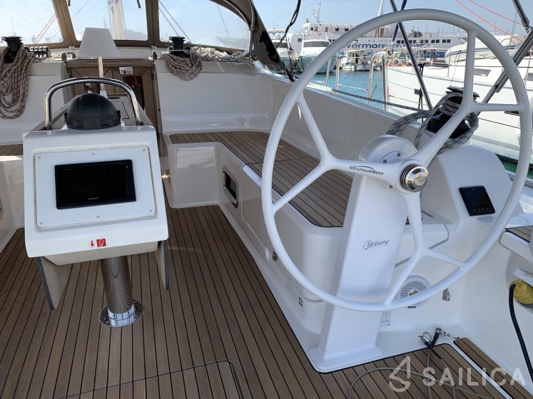 Bavaria 46 Cruiser - Yacht Charter Sailica