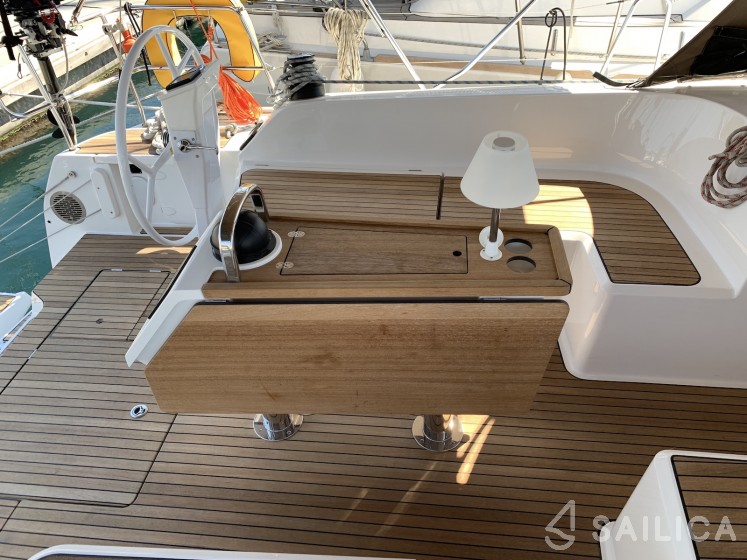 Bavaria 46 Cruiser - Yacht Charter Sailica