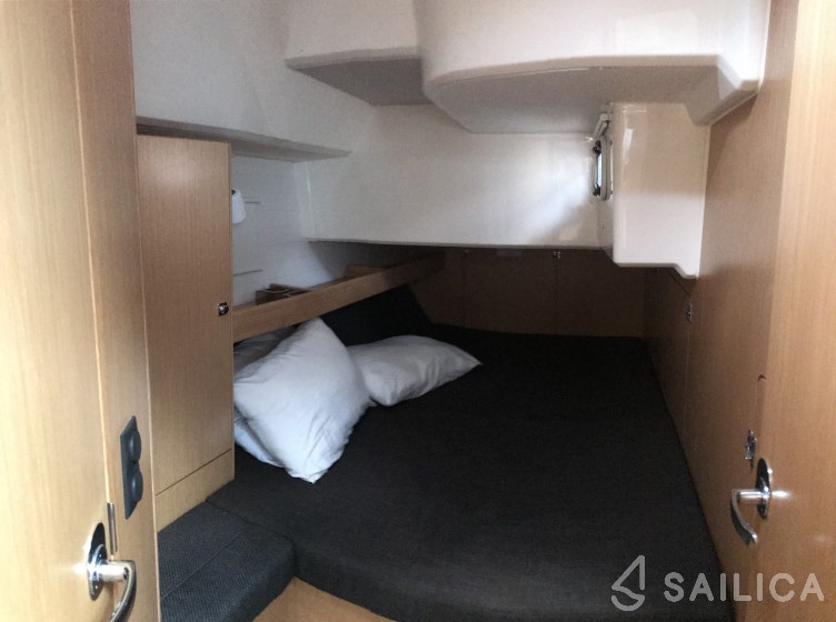 Bavaria 46 Cruiser - Yacht Charter Sailica