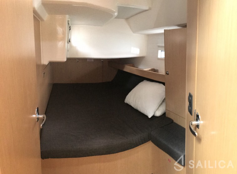 Bavaria 46 Cruiser - Yacht Charter Sailica