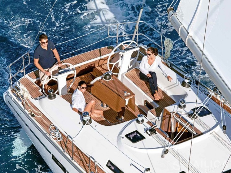 Bavaria 46 Cruiser - Yacht Charter Sailica