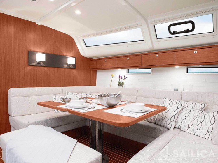 Bavaria 51 Cruiser - Yacht Charter Sailica