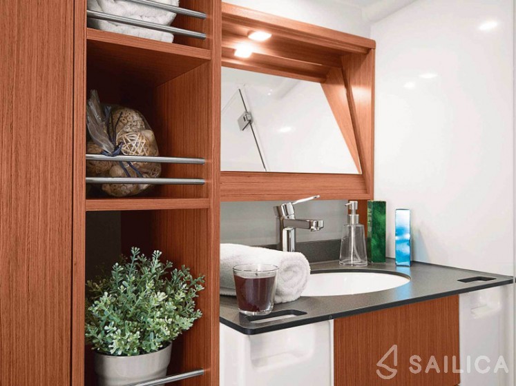 Bavaria 51 Cruiser - Yacht Charter Sailica