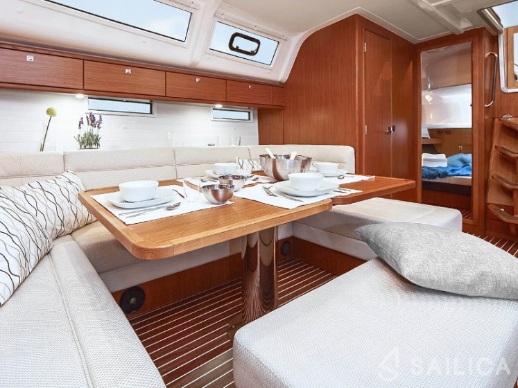 Bavaria 51 Cruiser - Yacht Charter Sailica