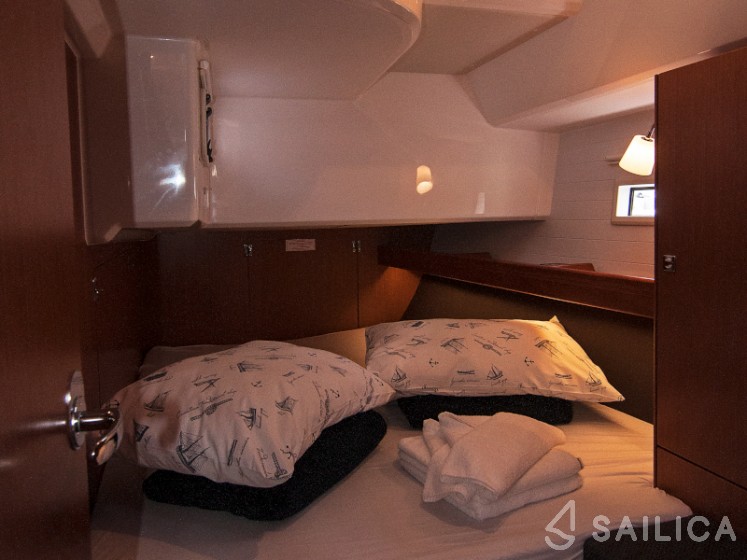 Bavaria 46 Cruiser - Yacht Charter Sailica