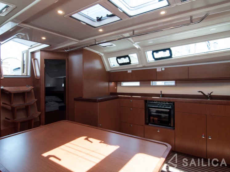 Bavaria 46 Cruiser - Yacht Charter Sailica