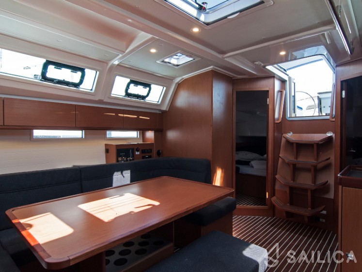 Bavaria 46 Cruiser - Yacht Charter Sailica