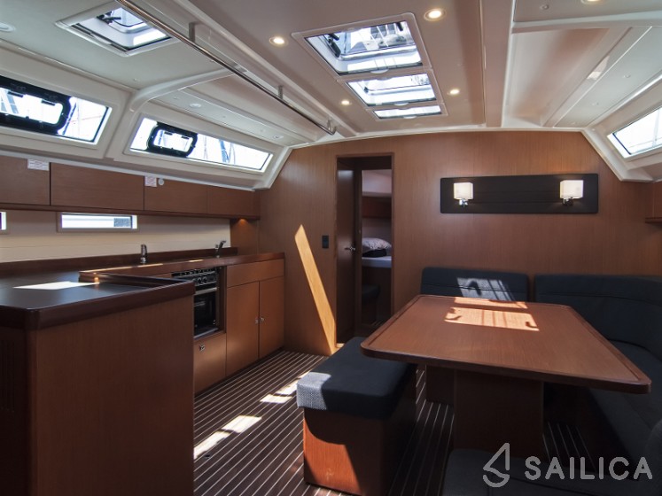 Bavaria 46 Cruiser - Yacht Charter Sailica