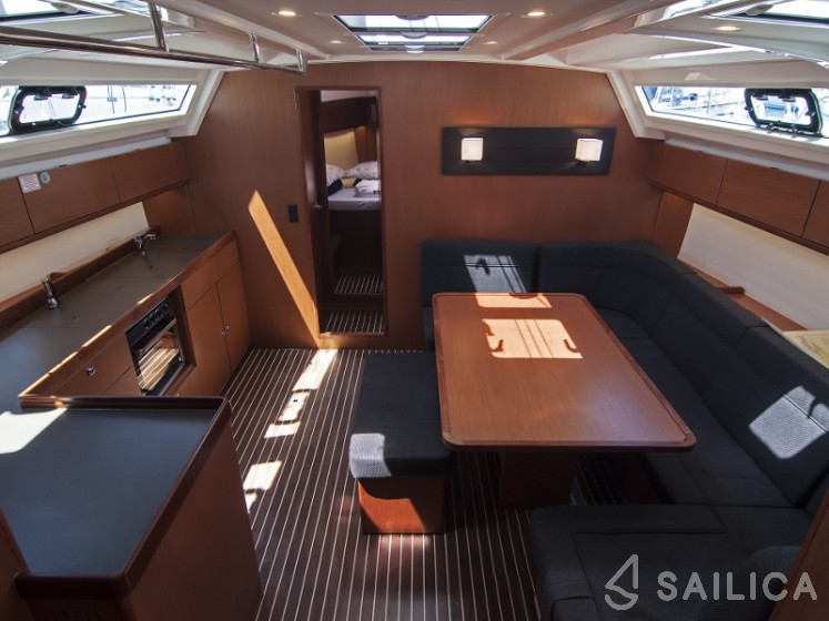 Bavaria 46 Cruiser - Yacht Charter Sailica