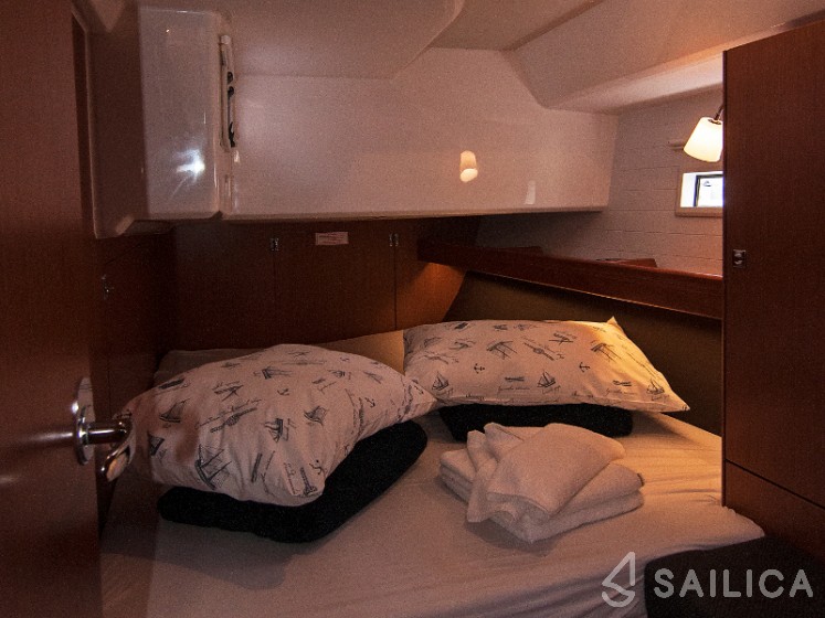 Bavaria 46 Cruiser - Yacht Charter Sailica