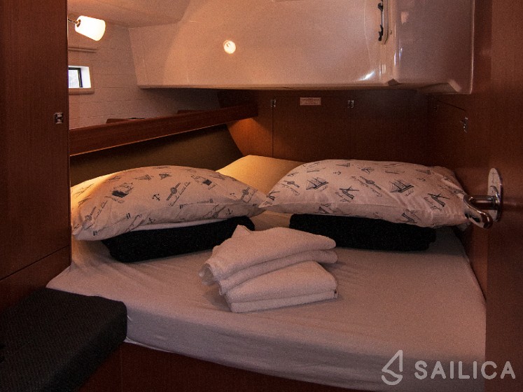 Bavaria 46 Cruiser - Yacht Charter Sailica