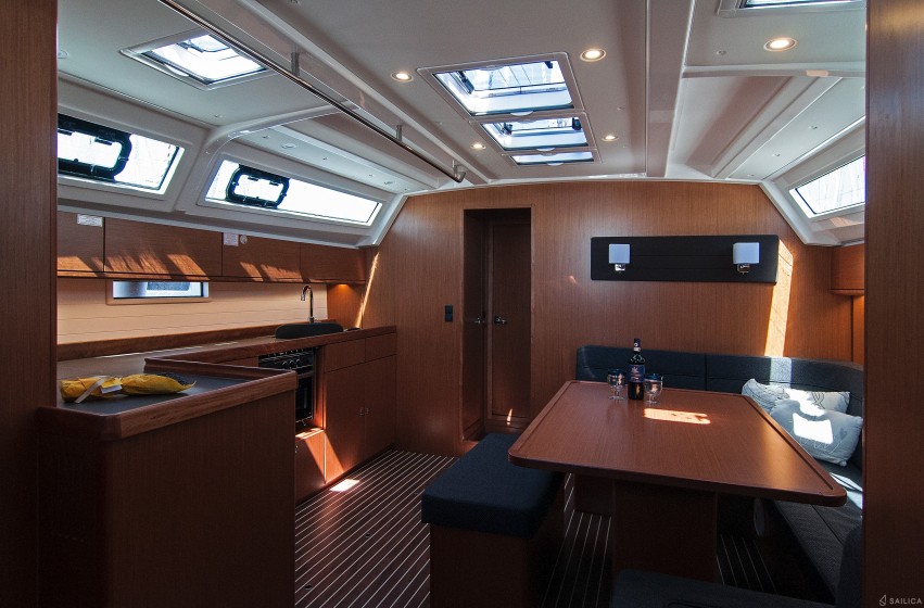 Bavaria 46 Cruiser - Yacht Charter Sailica