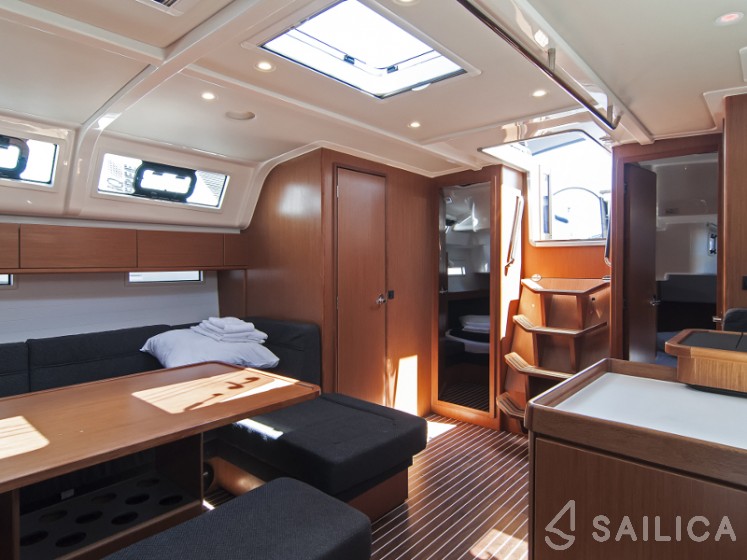 Bavaria 51 Cruiser - Yacht Charter Sailica