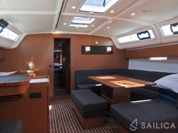 Bavaria 51 Cruiser - Yacht Charter Sailica