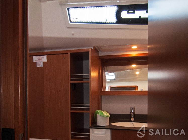 Bavaria 51 Cruiser - Yacht Charter Sailica
