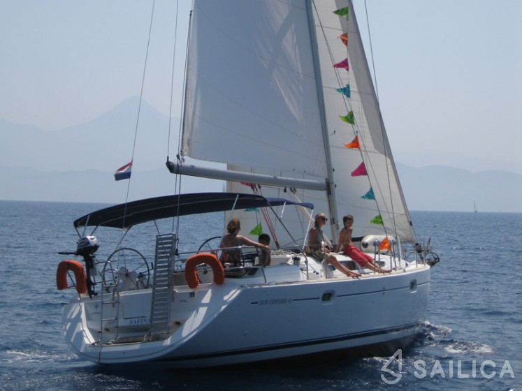 Sun Odyssey 45 - Yacht Charter Sailica