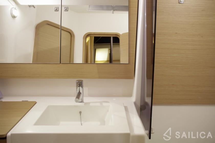 Dufour 56 Exclusive - Yacht Charter Sailica