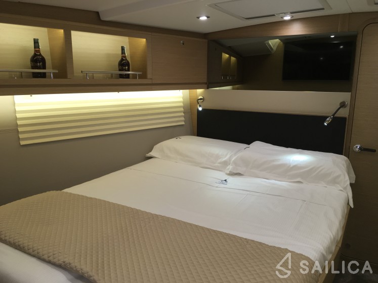 Dufour 56 Exclusive - Yacht Charter Sailica