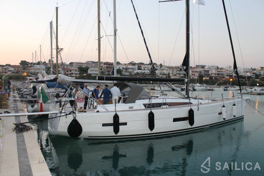 Dufour 56 Exclusive - Yacht Charter Sailica