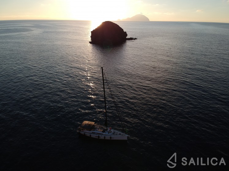 Dufour 56 Exclusive - Yacht Charter Sailica