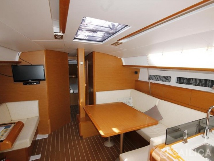 Sun Odyssey 439 - Yacht Charter Sailica