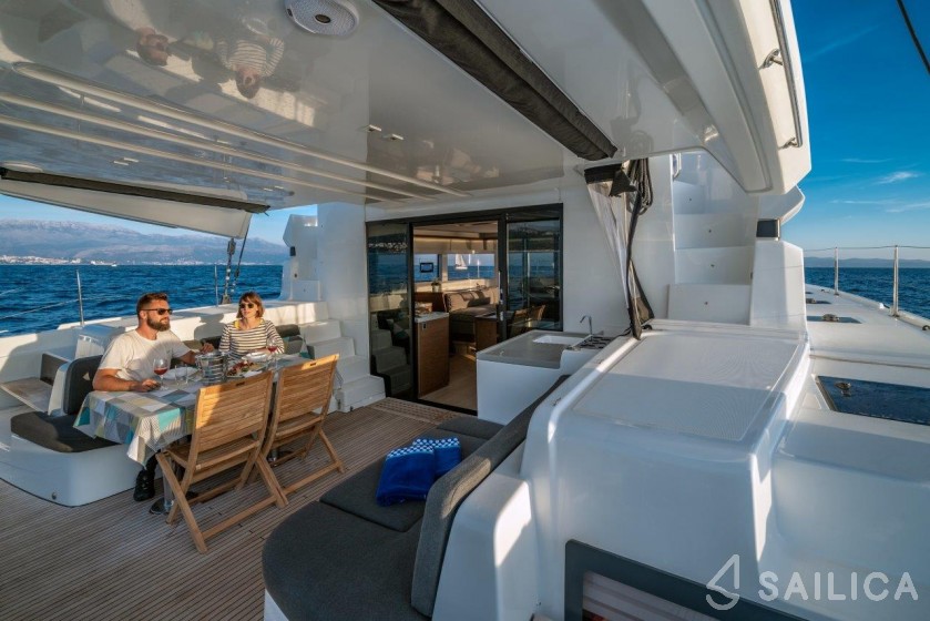 Lagoon 50 - Yacht Charter Sailica