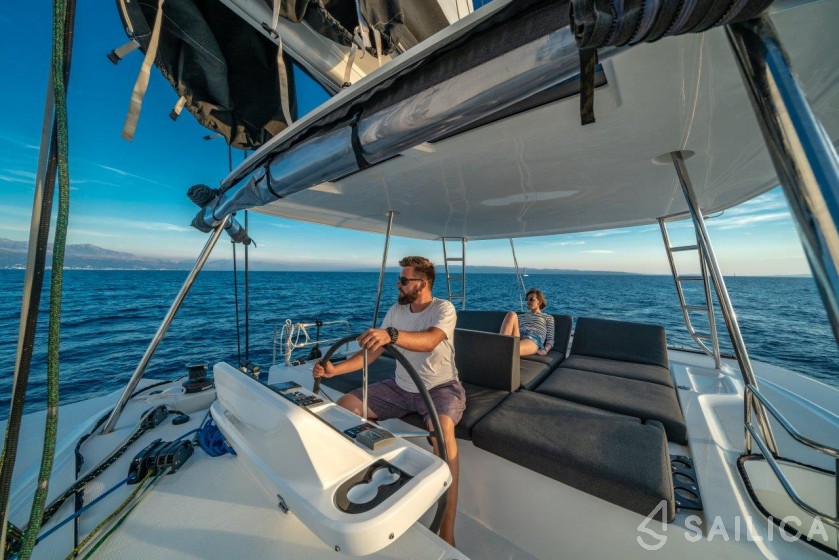 Lagoon 50 - Yacht Charter Sailica