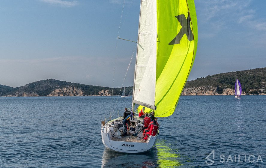 X 4-3 - Yacht Charter Sailica