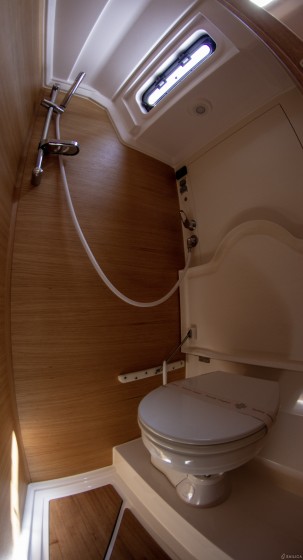 X 4-3 - Yacht Charter Sailica