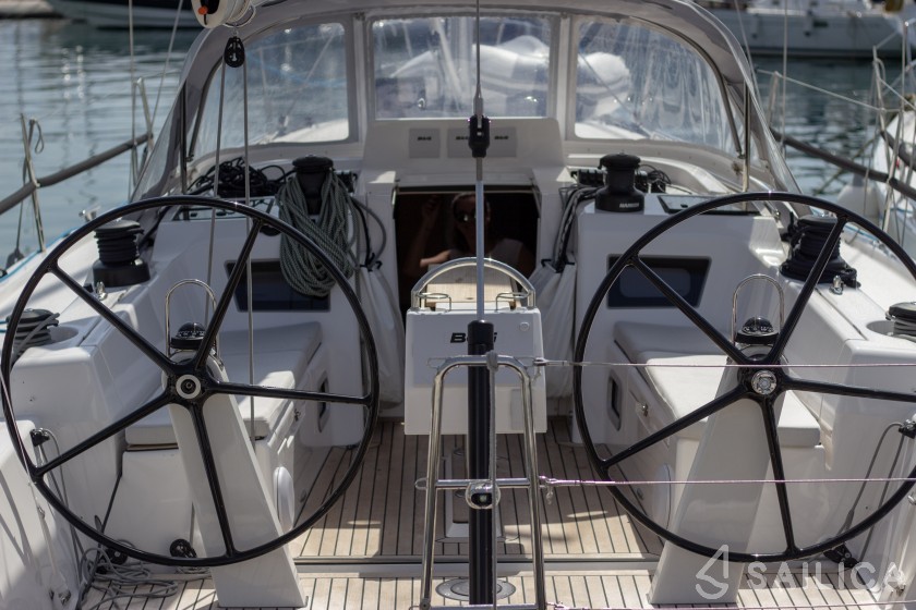 X 4-3 - Yacht Charter Sailica
