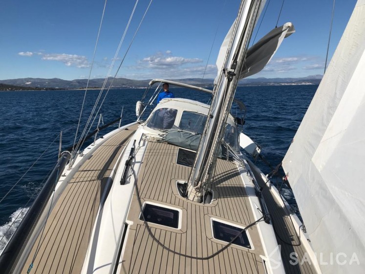 X 4-3 - Yacht Charter Sailica