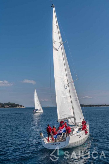 X 4-3 - Yacht Charter Sailica