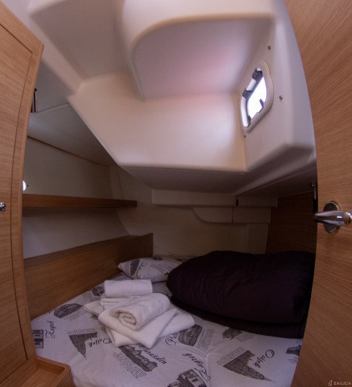 X 4-3 - Yacht Charter Sailica