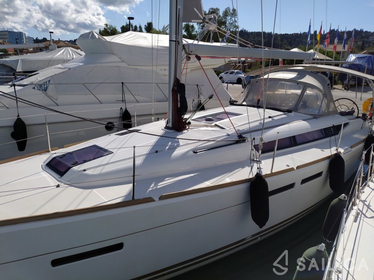 Sun Odyssey 409 - Yacht Charter Sailica