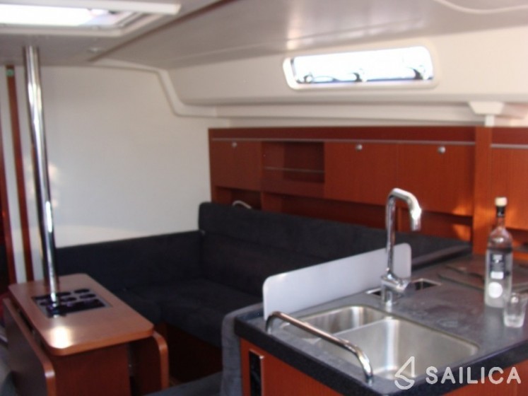 Hanse 548 - Yacht Charter Sailica