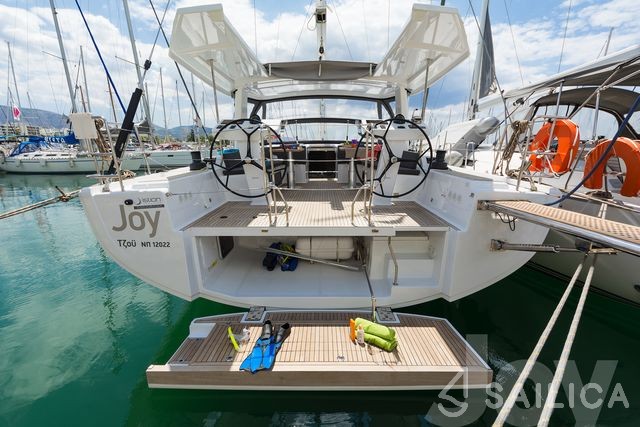 Hanse 548 - Yacht Charter Sailica