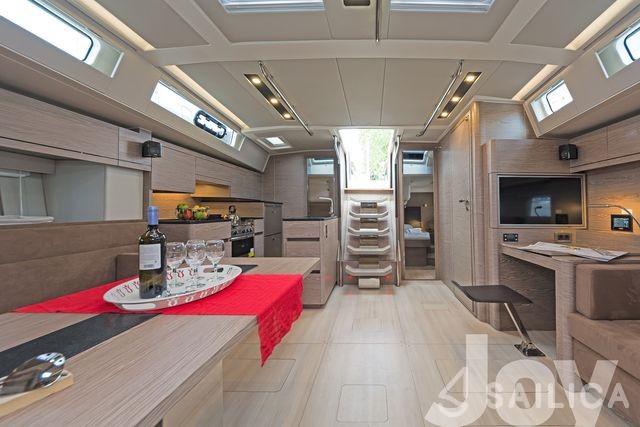 Hanse 548 - Yacht Charter Sailica