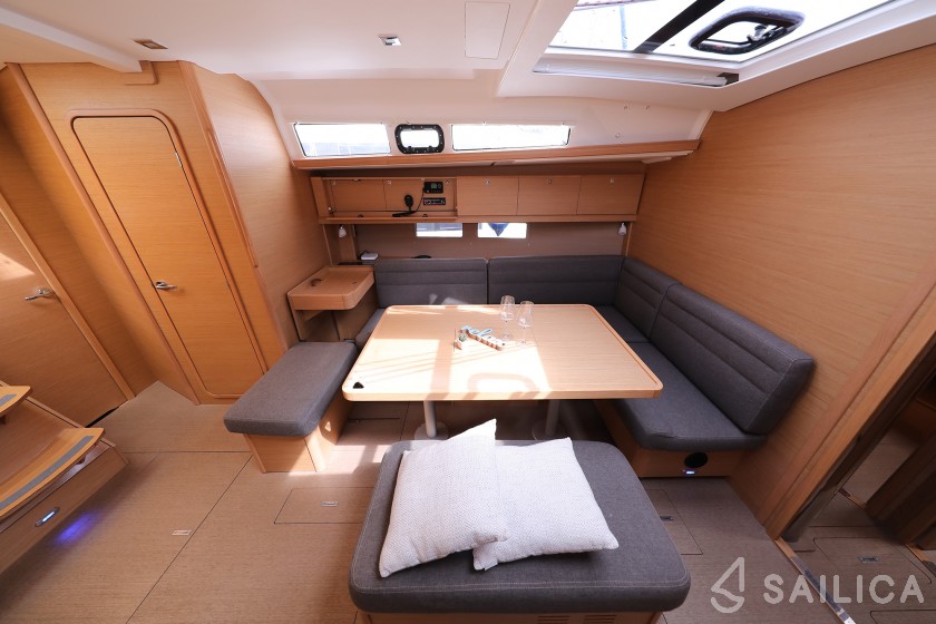 Dufour 460 GL - Yacht Charter Sailica